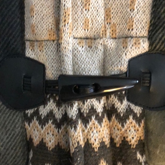 Puffer Vest - Picture 3 of 4